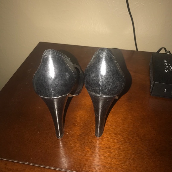 Banana republic heels - Picture 3 of 5